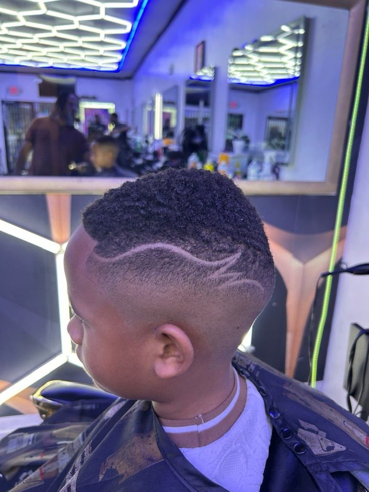 Detailed fade design inside Rony's shop